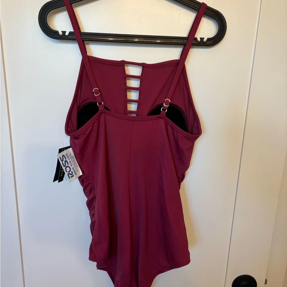 NWT: Jantzen one piece swimsuit, size 12 - Picture 2 of 7